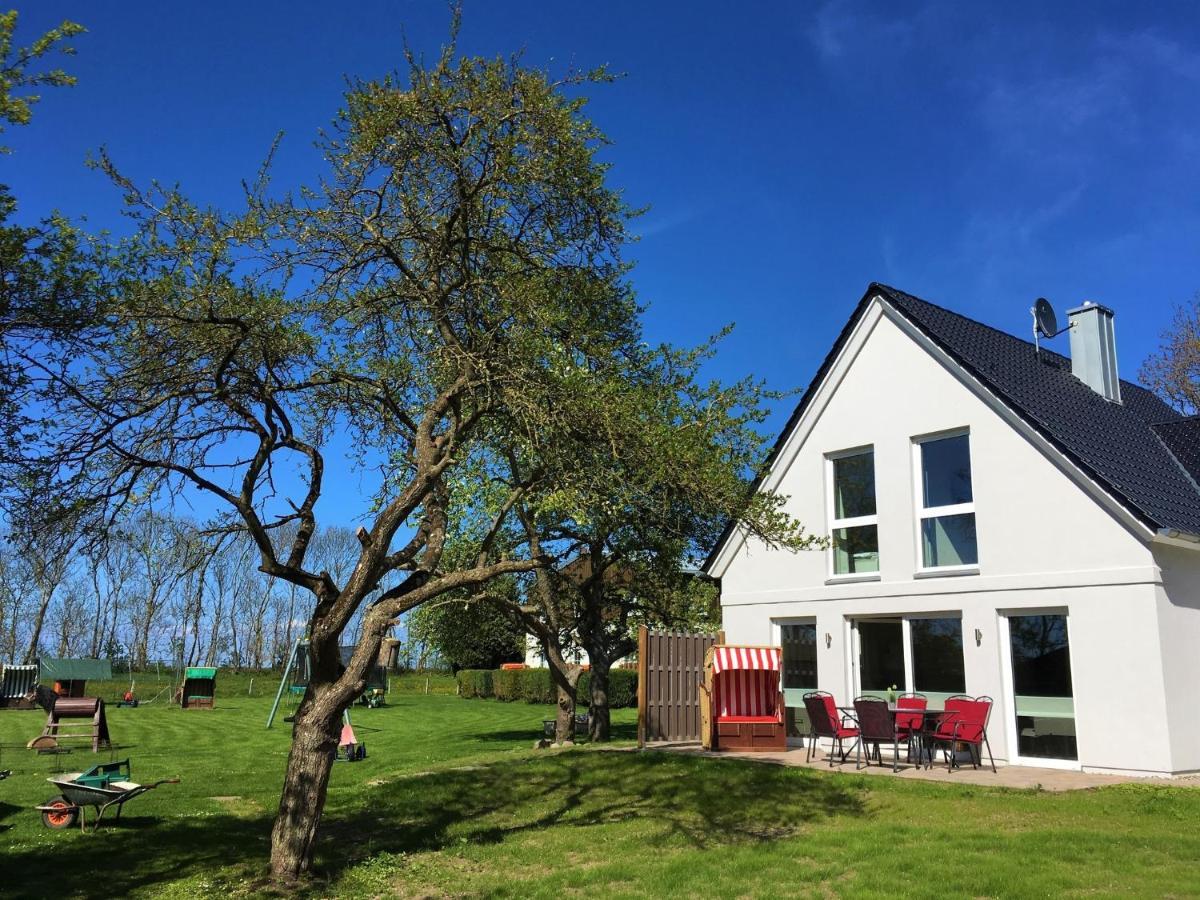 Ferienhaus Sommerbrise, Hof Zur Sonnenseite Fehmarn, 4 Sterne Buitenkant foto